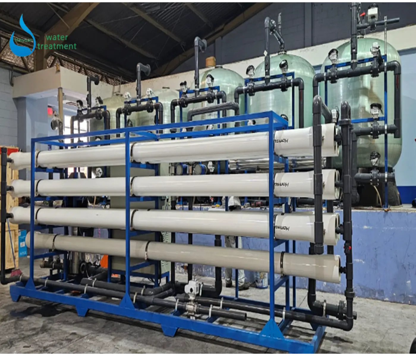 sistema de purificación de agua a gran escala.webp sistema de purificación de agua a gran escala.webp